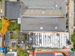 931 E 216th Street, Bronx NY 10469