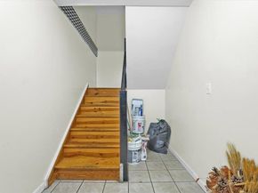 931 E 216th Street, Bronx NY 10469