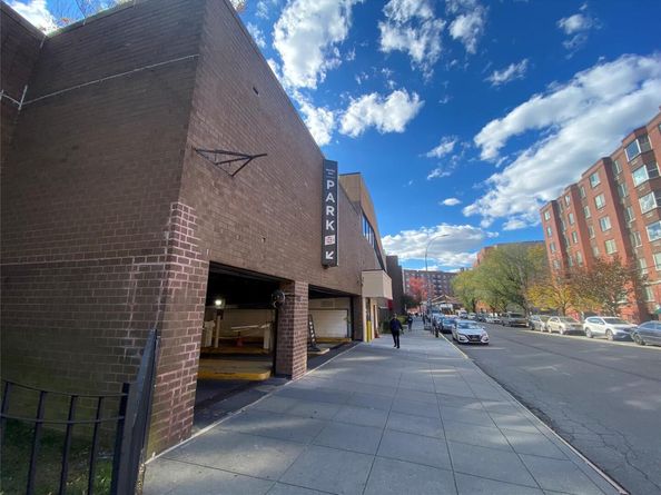 41-40 Union Street 14T, Flushing NY 11355