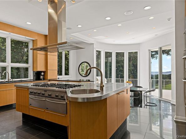 18 Bramblebush Road, Croton-on-Hudson NY 10520