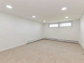 18 Oxford Road, East Rockaway NY 11518