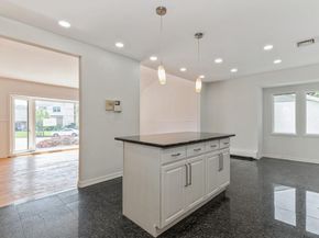18 Oxford Road, East Rockaway NY 11518