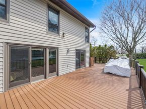 44 Maple Run Drive 44, Jericho NY 11753