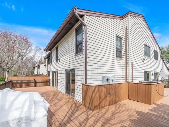 44 Maple Run Drive 44, Jericho NY 11753