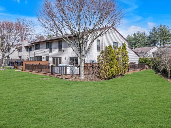 44 Maple Run Drive 44, Jericho NY 11753