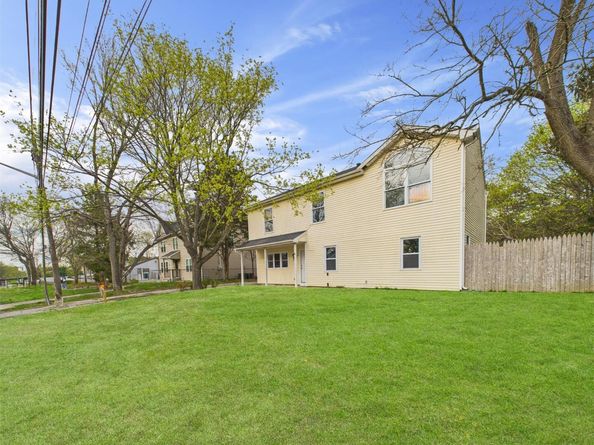 613 Bourdois Avenue, Bellport NY 11713