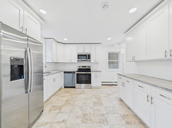 613 Bourdois Avenue, Bellport NY 11713