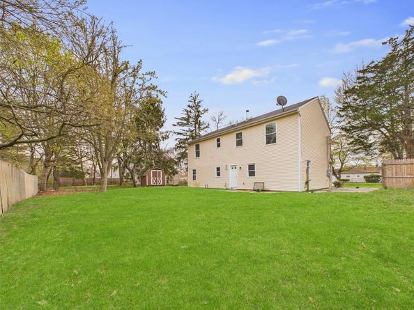 613 Bourdois Avenue, Bellport NY 11713