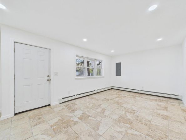 613 Bourdois Avenue, Bellport NY 11713