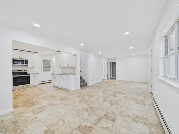 613 Bourdois Avenue, Bellport NY 11713