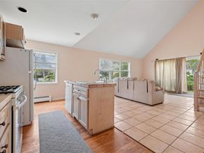 2 Heather Drive, Remsenburg NY 11960
