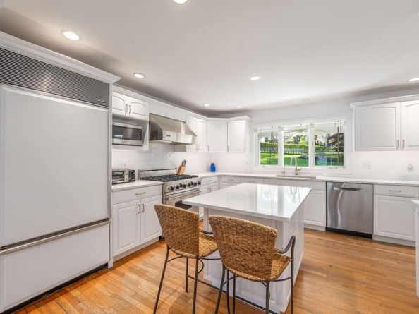 2455 New Suffolk Avenue, Mattituck NY 11952
