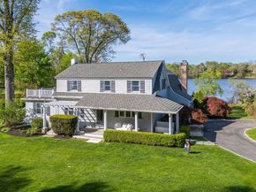 2455 New Suffolk Avenue, Mattituck NY 11952