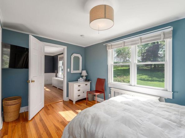 2455 New Suffolk Avenue, Mattituck NY 11952