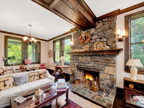 6 Sunset Lane, Hartsdale NY 10530