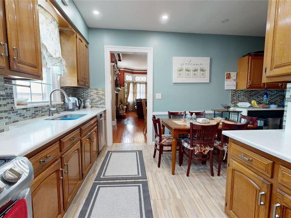 3106 Healy Avenue, Bayswater NY 11691