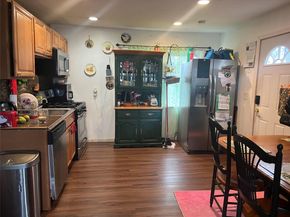 457 N Monroe Avenue, Lindenhurst NY 11757
