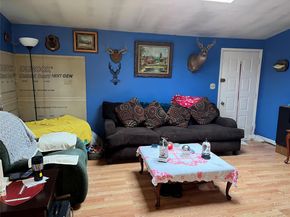 78 Samuel Street, Ronkonkoma NY 11779