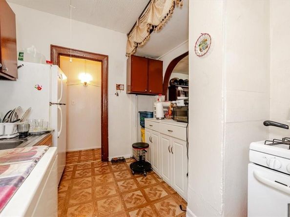950 Hoe Avenue 4C, Bronx NY 10459