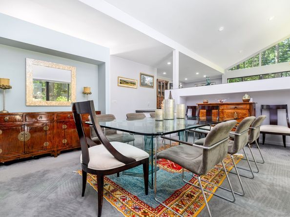 33 Mill Brook Road W, Stamford CT 06902