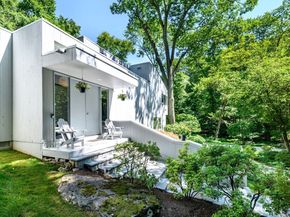 33 Mill Brook Road W, Stamford CT 06902