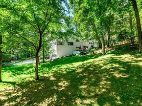 33 Mill Brook Road W, Stamford CT 06902