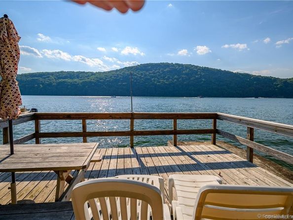 20 Musnug Road, Danbury CT 06811