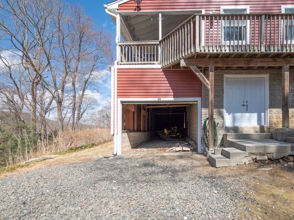 20 Musnug Road, Danbury CT 06811