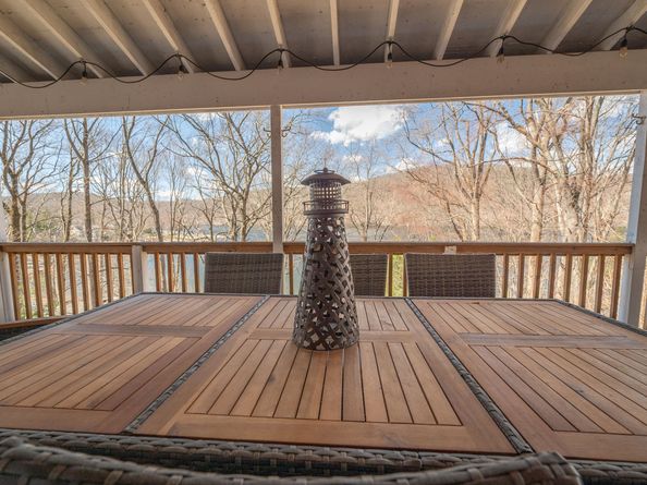 20 Musnug Road, Danbury CT 06811