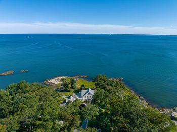  Hay Island