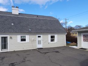 30 Grove Place, Danbury CT 06810