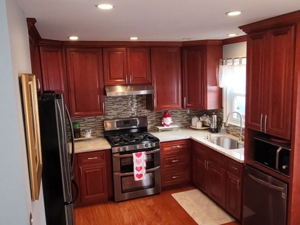 30 Grove Place, Danbury CT 06810