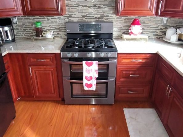 30 Grove Place, Danbury CT 06810