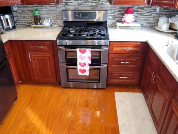30 Grove Place, Danbury CT 06810