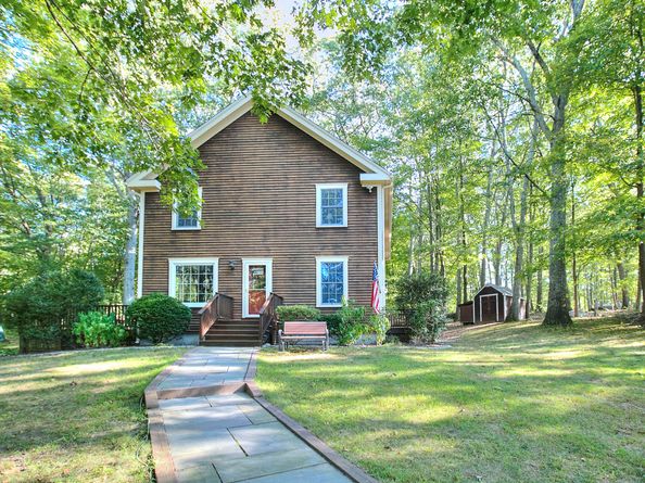 4 Bristle Lane, Newtown CT 06482