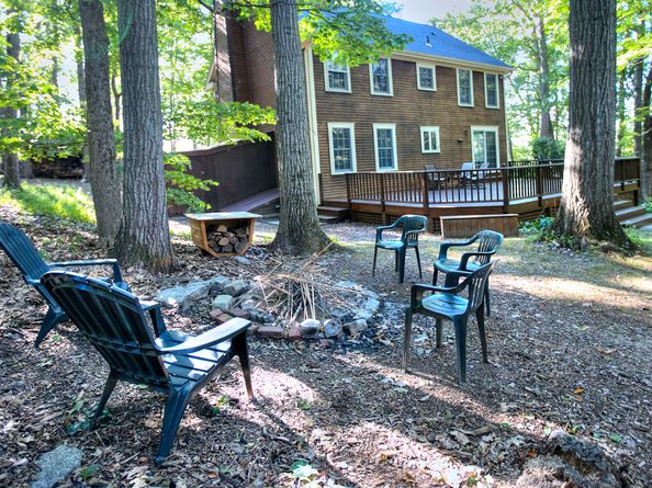 4 Bristle Lane, Newtown CT 06482