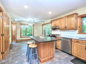 4 Bristle Lane, Newtown CT 06482
