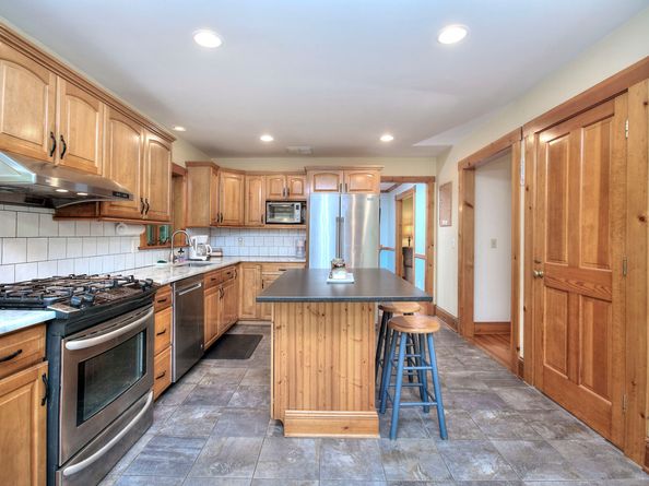4 Bristle Lane, Newtown CT 06482