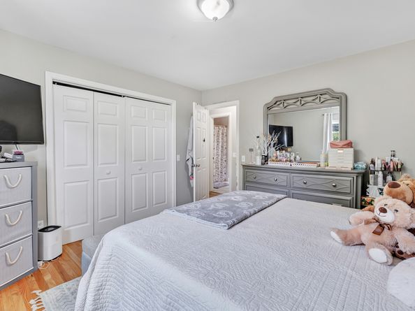 574 Thorme Street, Bridgeport CT 06606