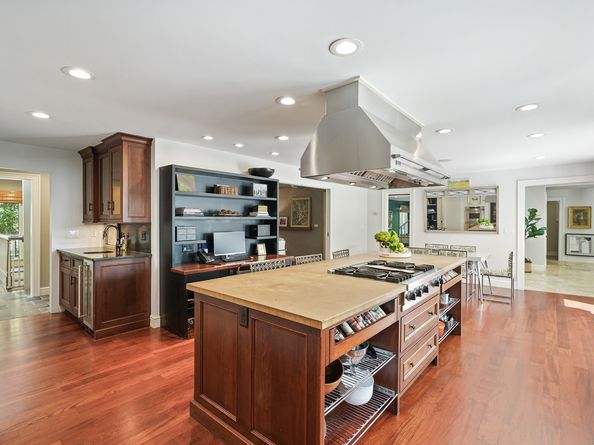 40 Hermit Lane, Westport CT 06880
