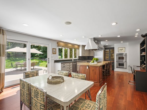 40 Hermit Lane, Westport CT 06880