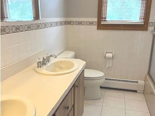 137 Holroyd Street, Bridgeport CT 06606