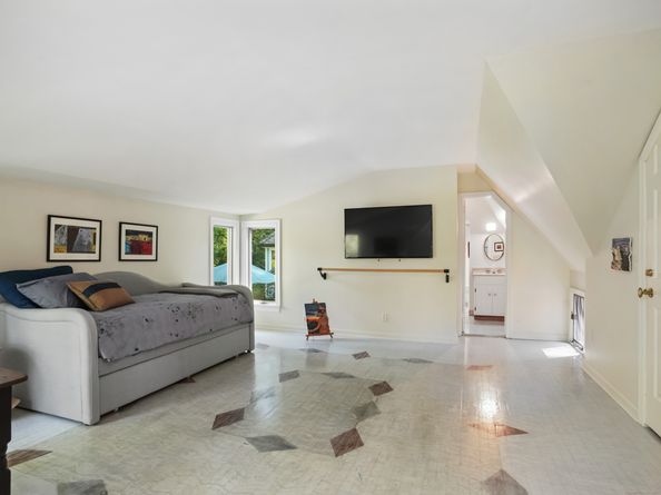 250 Saddle Hill Road, Stamford CT 06903