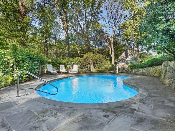 250 Saddle Hill Road, Stamford CT 06903