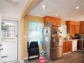 74 Roger Williams Road, Bridgeport CT 06610