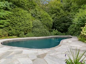 37 Old Wagon Road, Wilton CT 06897