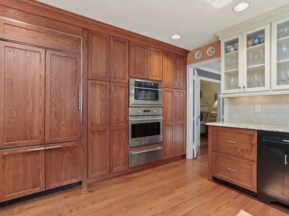 37 Old Wagon Road, Wilton CT 06897