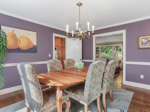37 Old Wagon Road, Wilton CT 06897