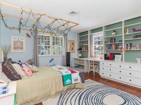 37 Old Wagon Road, Wilton CT 06897