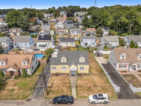 344 Cambridge Street, Bridgeport CT 06606